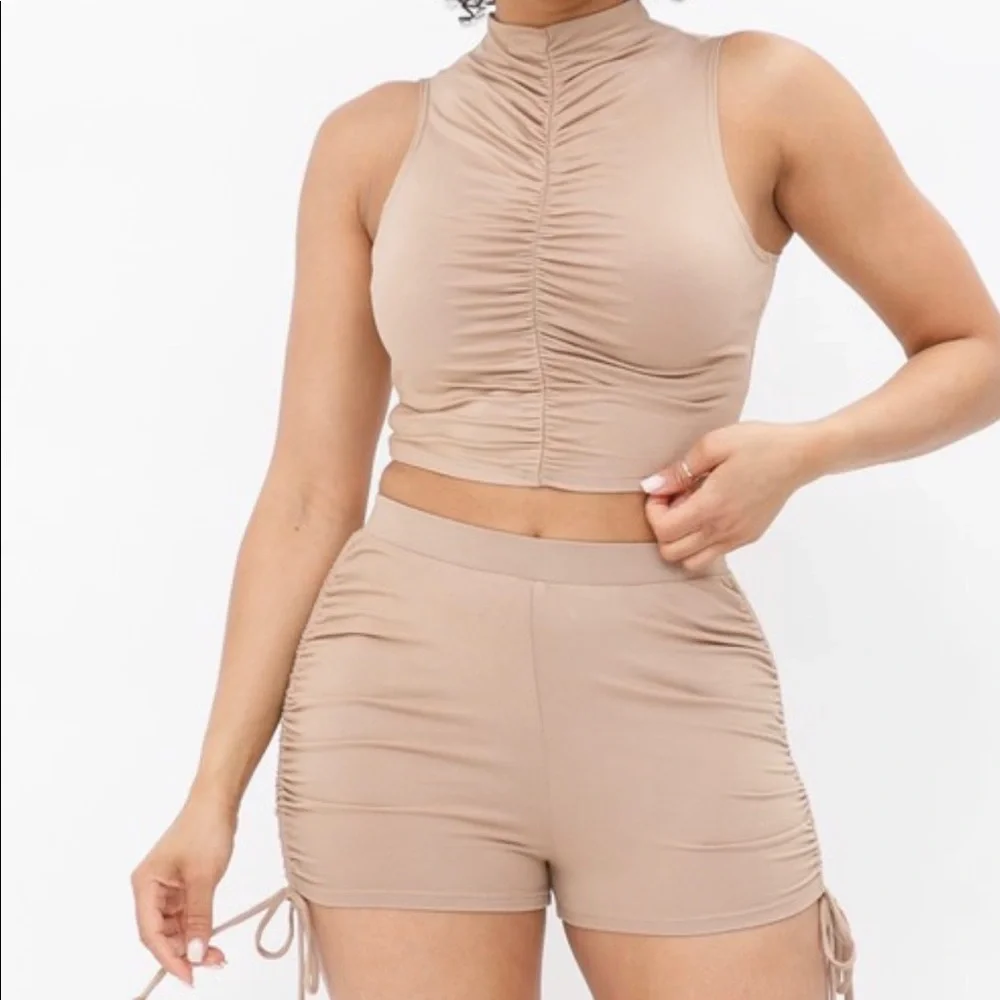 •A Sure Thing• Two Piece Shirring Short Set - Picture 3 of 5